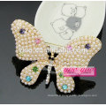 Broche en cristal et perle de belle couleur papillon